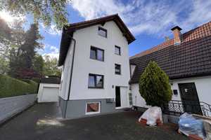 Kaufpreisreduzierung - Lukrative Kapitalanlage - 2 Häuser - 6 Parteien - Faktor 18 !! – Hauptstraße 139, 51503 Rheinisch-Bergischer Kreis – Vorschaubild 1