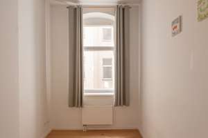 Sanierte und ruhige 2-Zimmer-Altbauwohnung am Rosenthaler Platz – Die vollständige Adresse der Immobilie erhältst du vom Anbieter., 10119 Mitte (Ortsteil), Berlin – Vorschaubild 3