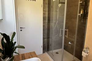 Schöne 4-Zimmer-Wohnung mit Einbauküche, Terrasse und 2 Bädern in Waldtrudering – 81827 Waldtrudering, München – Vorschaubild 11
