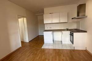 ***  Kompakte DG Kaßberg 2-Zimmer mit Aufzug, Parkett und EBK *** – Franz-Mehring-Straße 8, 9112 Kaßberg, Chemnitz – Vorschaubild 2