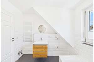 Lichtdurchflutetes Penthouse-Feeling mit Südterrasse - moderne 3-Zimmer-Wohnung mit Blick ins Grüne – Die vollständige Adresse der Immobilie erhältst du vom Anbieter., 81249 Lochhausen, München – Vorschaubild 31