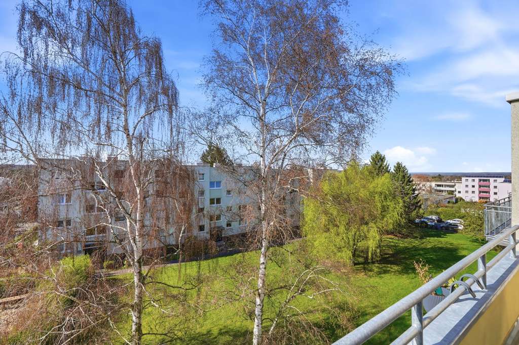 Immobilie in Rheinbach - Für Kapitalanleger in Freizeitparknähe! Modernisierte und solide vermietete Dreiraumwohnung - Bild 2