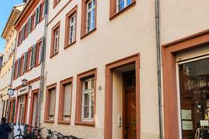 Außergewöhnliches Altstadthaus in einmaliger Lage mit großer Dachterrasse