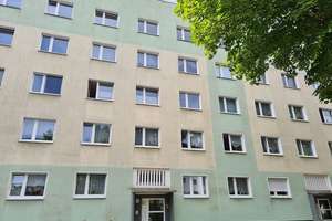 Drei Zimmer Wohnung mit nagelneuer Einbauküche! – Arnold-Zweig-Straße 43, 39120 Leipziger Straße, Magdeburg – Vorschaubild 1