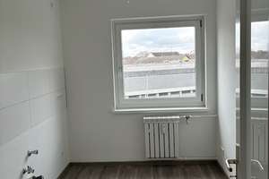 Wohnung mit Balkon in schöner Lage // 2.OG links – Schulenburgallee 19, 38448 Tiergartenbreite, Wolfsburg – Vorschaubild 3