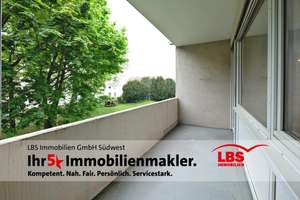 Helle 4-Zimmer-Wohnung mit zwei Balkonen und Entwicklungspotenzial – Die vollständige Adresse der Immobilie erhältst du vom Anbieter., 76187 Knielingen, Karlsruhe – Vorschaubild 8