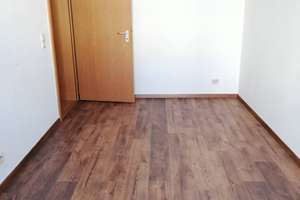 Charmante 3-Zimmer-Wohnung in Stadtfeld Ost mit 2 Balkonen – Schillerstraße 15, 39108 Stadtfeld Ost, Magdeburg – Vorschaubild 4