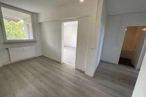 Frisch renoviert - Jetzt einen Termin zur Besichtigung buchen! – Stettiner Straße 134, 40595 Garath, Düsseldorf – Vorschaubild 2