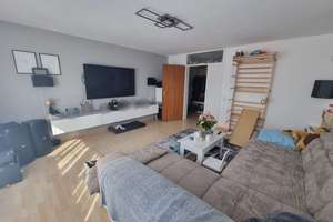 **Helle 3,5-Zi.-Wohnung mit gigantischer Aussicht und TG-Stellplatz** – Die vollständige Adresse der Immobilie erhältst du vom Anbieter., 70195 Botnang-Nord, Stuttgart – Vorschaubild 3