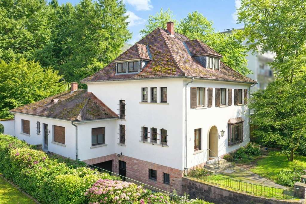 Immobilie in Bad Orb - Historisches Juwel direkt am Kurpark: Sanierungsobjekt mit zeitlosem Charme in Bad Orb - Bild 0