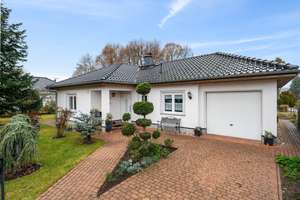 Gepflegtes Haus im Bungalowstil – modernisiert und ebenerdig wohnen bei Grünheide – Die vollständige Adresse der Immobilie erhältst du vom Anbieter., 15537 Grünheide (Mark) – Vorschaubild 1