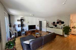 ***Möbliertes Wohnerlebnis im Grünen mit TG-Platz*** – 60431 Ginnheim, Frankfurt am Main – Vorschaubild 2