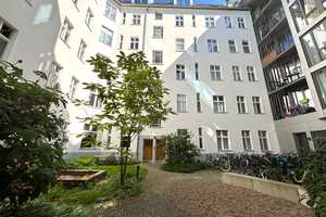 Charmante 2-Zimmer-Altbauwohnung mit Terrasse im ruhigen Innenhof in Berlin-Prenzlauer Berg – Wichertstraße 48, 10439 Berlin – Vorschaubild 10