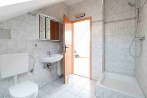 1-Zimmer Dachgeschosswohnung in Top lage Seckbachs – Die vollständige Adresse der Immobilie erhältst du vom Anbieter., 60389 Seckbach, Frankfurt am Main – Vorschaubild 5