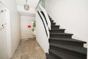 Großzügiges und ruhig gelegenes Wohnhaus mit Garten und Wintergarten in Jöllenbeck! – Die vollständige Adresse der Immobilie erhältst du vom Anbieter., 33739 Jöllenbeck, Bielefeld – Vorschaubild 3