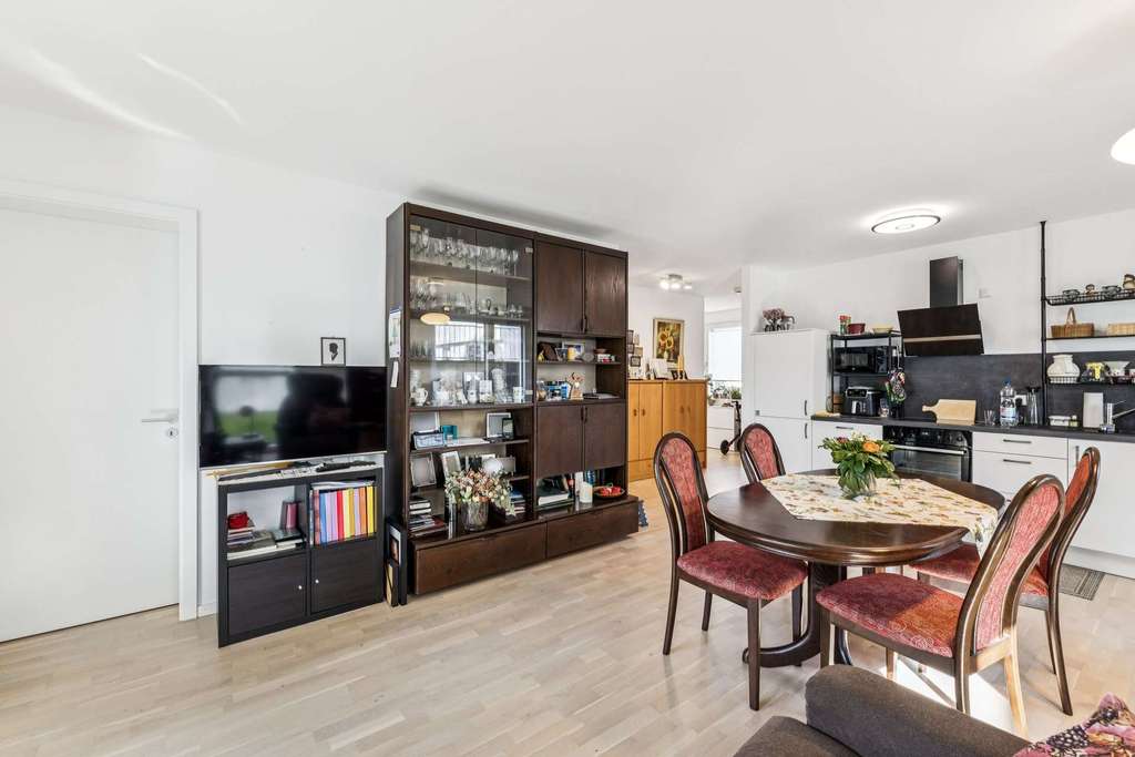 Immobilie in Pleidelsheim - Exklusive 2-Zi. Erdgeschosswohnung – Wohlfühloase im betreuten Wohnen in Pleidelsheim - Bild 3