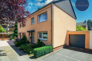 Familienidylle in Köln-Porz/Urbach - Doppelhaushälfte mit Garten und Garage auf Erbpacht – Die vollständige Adresse der Immobilie erhältst du vom Anbieter., 51145 Urbach, Köln – Vorschaubild 2