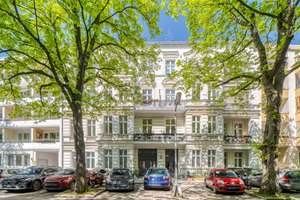 Friedenau! Ruhig zum Innenhof! Bezugsfreie 2-Zimmer-Wohnung!