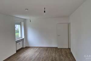 Modernes Wohnen mit Garten: Kernsanierte 3 Zimmer-Wohnung in Kuhsee-Nähe – Die vollständige Adresse der Immobilie erhältst du vom Anbieter., 86163 Hochzoll-Süd, Augsburg – Vorschaubild 2