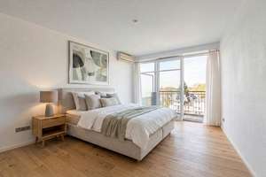 Komfortables Penthouse in ruhiger Lage mit Aufzug und Tiefgaragenplatz – Die vollständige Adresse der Immobilie erhältst du vom Anbieter., 22529 Lokstedt, Hamburg – Vorschaubild 3