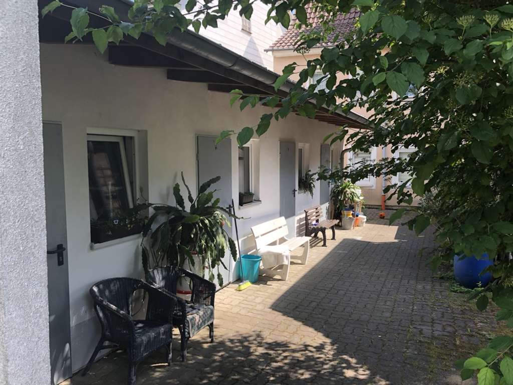 Immobilie in Bad Rodach - Mitten in Bad Rodach - MFH, Scheune, Nebengebäude, Garage und Garten tolle Rendite! - Bild 3