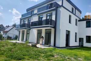 Moderne Neubau-Doppelhaushälfte mit Garten & Platz zum Wohlfühlen