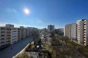 Helle 1-Zimmer Wohnung im 5. OG  - Schwimmbad in der Wohnanlage – Plievierpark 18, 81737 Neuperlach, München – Vorschaubild 12
