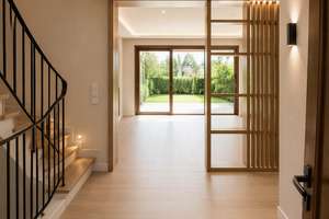 Reihenhaus 157 m²/ Wohnfläche, in Frankfurt-Niederrad mit Garten, Terrasse, Balkon, Loggia, Kamin – 60528 Niederrad, Frankfurt am Main – Vorschaubild 11