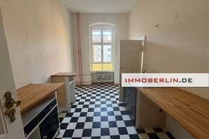IMMOBERLIN.DE - Charmante 2-Zimmer-Wohnung im Gartenhaus nahe Hohenzollernplatz – Die vollständige Adresse der Immobilie erhältst du vom Anbieter., 10717 Wilmersdorf, Berlin – Vorschaubild 3