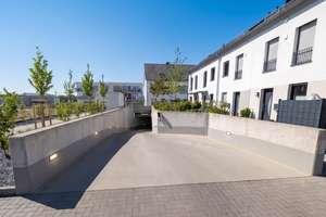 Available from the end of August 2 miles from Clay, Modern, high quality terraced house with kitchen – Zur Schleifmühle 27, 65205 Erbenheim, Wiesbaden – Vorschaubild 14