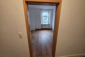 Elberfeld neu sanierte helle tolle Wohnung mit Einbauküche und Dielenboden Bad mit Wanne und Dusche  – Die vollständige Adresse der Immobilie erhältst du vom Anbieter., 42107 Elberfeld, Wuppertal – Vorschaubild 6