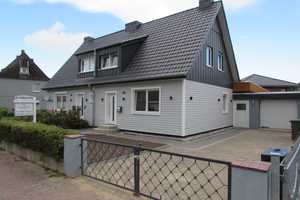 Kernsaniertes großes Einfamilienhaus in ruhiger Lage – Hermann-Löns-Weg 14, 24217 Plön (Kreis) – Vorschaubild 2