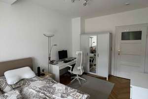2,5-Zi.-Altbau-Whg. mit kl. Wohnküche im 3. OG in München-Nymphenburg – Die vollständige Adresse der Immobilie erhältst du vom Anbieter., 80639 Nymphenburg, München – Vorschaubild 4