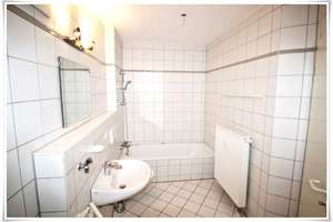 Provisionsfrei* !! Blick ins Grüne !! ruhige WOHNUNG * sonniger BALKON * Stellplatz in Tiefgarage * – Die vollständige Adresse der Immobilie erhältst du vom Anbieter., 1237 Reick, Dresden – Vorschaubild 11