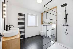 Ihr neues Zuhause – voller Licht, Wärme und besonderem Charme – Die vollständige Adresse der Immobilie erhältst du vom Anbieter., 40472 Rath, Düsseldorf – Vorschaubild 9
