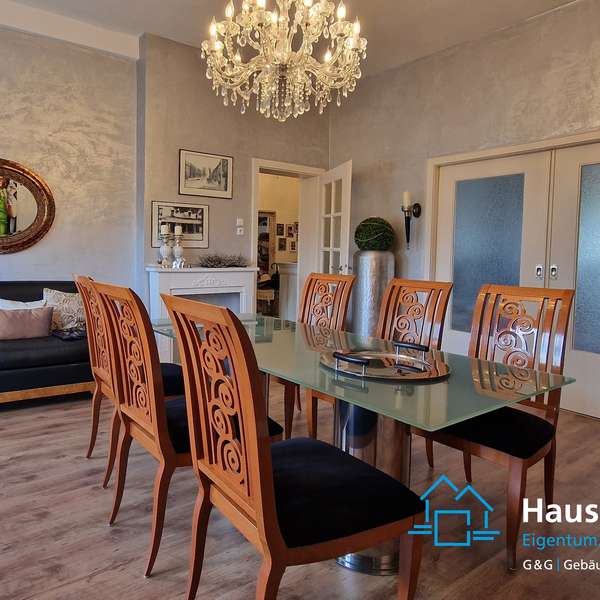 *** sehr schöne und große Altbau-3 Zimmer-Wohnung mit Balkon und Garage, Soers ***