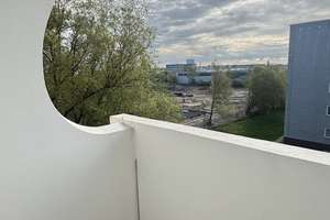 Bezugsfreie 3-Raumwohnung mit Designbodenbelag, Wannenbad, Balkon und Pkw-Stellplatz!!! – Hundsburgallee 7, 18106 Schmarl, Rostock – Vorschaubild 9