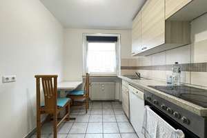 Gut gelegen, klar geschnitten: Schöne 2-Zimmer-Wohnung mit Balkon in Fürth – 90763 Südliche Südstadt, Fürth – Vorschaubild 3