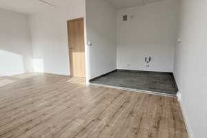 TOP • 3-Zimmer Wohnung • in Kappel • Balkon • Laminat • Komplett saniert • jetzt mieten !? – Chemnitz – Vorschaubild 3