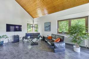 Käuferprovisionsfrei: Maisonette-Wohnung mit Haus-in-Haus-Charakter und phantastischem Neckarblick – Die vollständige Adresse der Immobilie erhältst du vom Anbieter., 69118 Schlierbach, Heidelberg – Vorschaubild 2