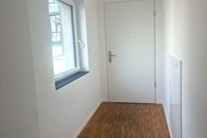Zweitbezug nach Sanierung -3 Zimmer mit Balkon & grünem Ausblick -nur 2 Wohneinheiten – Die vollständige Adresse der Immobilie erhältst du vom Anbieter., 90409 Schleifweg, Nürnberg – Vorschaubild 4