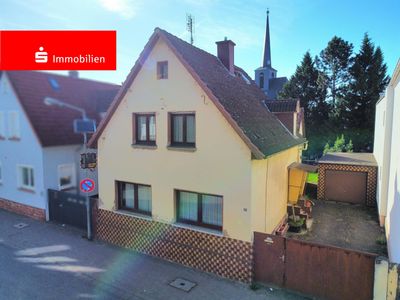 Charmantes Sanierungsobjekt mit Potenzial in zentraler Lage