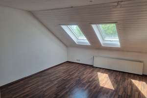 Helle gemütliche Dachgeschoßwohnung, 2,5 Zimmer, Küche, Wannenbad – Die vollständige Adresse der Immobilie erhältst du vom Anbieter., 55118 Neustadt, Mainz – Vorschaubild 11
