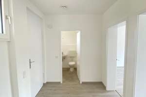 Ruhige und sonnige 2-Zimmer-Wohnung in Untere Lichten Platzer Straße – Untere Lichtenplatzer Straße 10a, 42289 Heckinghausen, Wuppertal – Vorschaubild 2