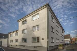 RESERVIERT *Paul & Partner* FAKTOR 16,5 ! VOLLVERMIETETES MEHRFAMILIENHAUS IN DELKENHEIM! – Die vollständige Adresse der Immobilie erhältst du vom Anbieter., 65205 Delkenheim, Wiesbaden – Vorschaubild 1