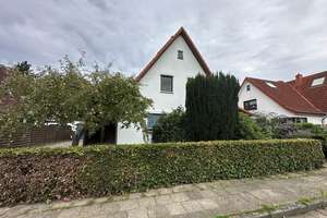 Idyllisches Zweifamilienhaus am traumhaften Scharmbecker Bach – Die vollständige Adresse der Immobilie erhältst du vom Anbieter., 27711 Osterholz-Scharmbeck – Vorschaubild 3