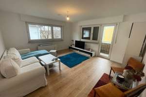 Kernsanierte Altbauwohnung mit Tageslichtbad, Balkon und EBK in der Neckarstadt!