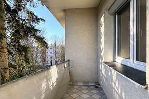 RESERVIERT Bereit zum Einzug | Käuferprov.freie 2,5-Zi.-Whg. + EBK + Süd-Loggia im 3. OG in LANKWITZ – Die vollständige Adresse der Immobilie erhältst du vom Anbieter., 12247 Lankwitz, Berlin – Vorschaubild 3