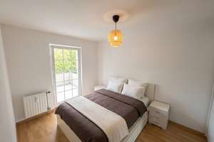 Möblierte 3-Zimmer-Wohnung mit zwei Balkonen, Tiefgaragenstellplatz und Keller – In der Donk 46, 40599 Hassels, Düsseldorf – Vorschaubild 3