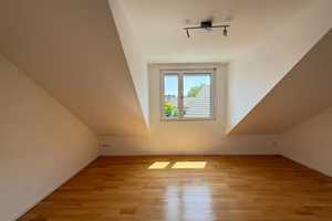 Spacious townhouse in a quiet, family-friendly area in Weil im Schönbuch – Böblingen (Kreis) – Vorschaubild 8